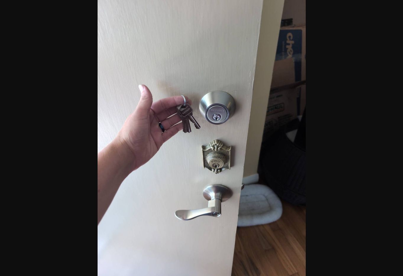 Mobile locksmith hardware work near Little Rock, Arkansas